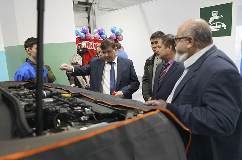 В Чукотском многопрофильном колледже открыли новые автомастерские