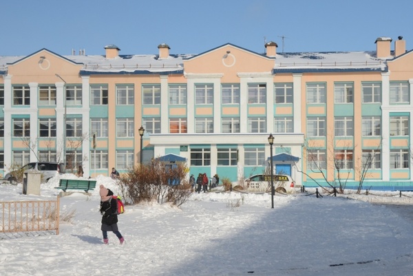Школу в Анадыре эвакуировали из-за сообщений о минировании