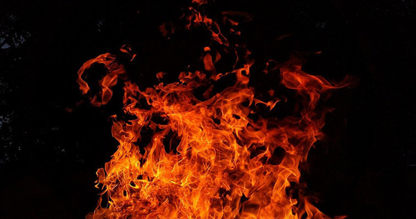 Трое человек за два дня погибли в пожарах на Чукотке