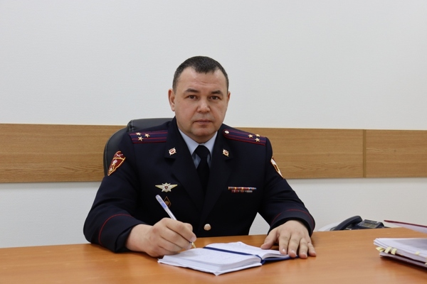 Поздравление начальника регионального Управления Росгвардии полковника полиции Михаила Хитрунова с Международным женским днем