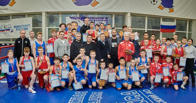 Победителями турнира по боксу на Чукотке стали 14 юных спортсменов
