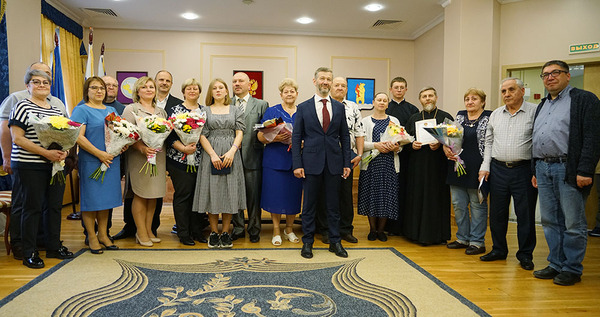 Семьи Анадыря наградили медалями "За любовь и верность" 