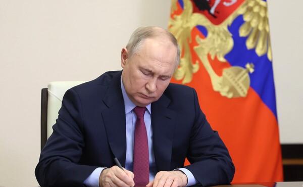 Владимир Путин провел совещание с членами Правительства 