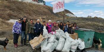 Зону отдыха "Мыс" в Анадыре очистили от мусора