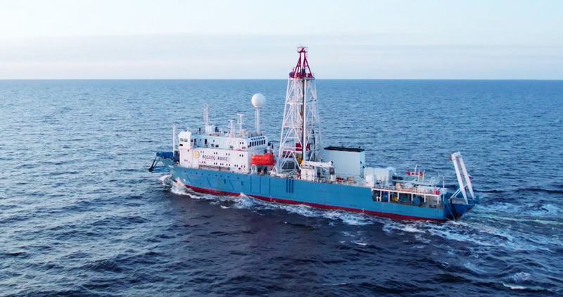 Экспедиция "Роснефти" займется масштабными исследованиями шельфа у побережья Чукотки