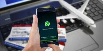 Купить авиабилеты через приложение WhatsApp теперь смогут жители округа