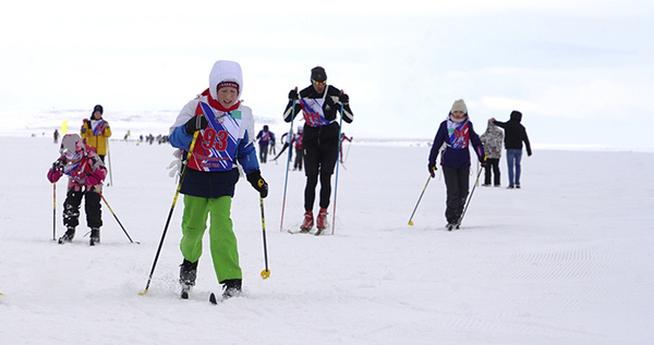 Спортивную зиму встретили более 2,5 тысяч жителей Чукотки