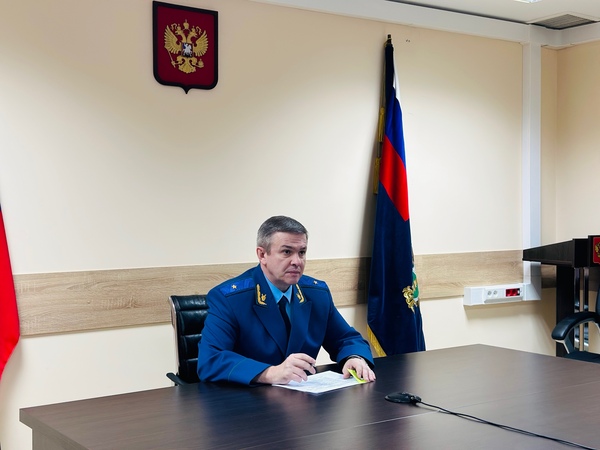 Прокурор округа провел личный прием граждан Чукотского района