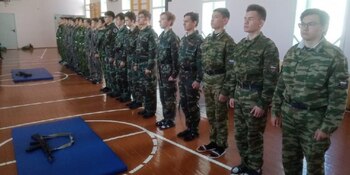 Старшеклассников и студентов Эгвекинота подготовили к службе в армии
