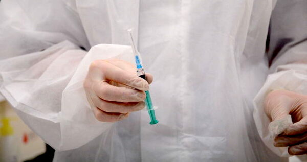 Пятитысячную прививку от коронавируса на Чукотке поставили в Провидения