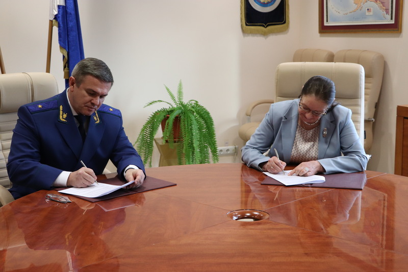 Прокурором Чукотского автономного округа с региональной Думой заключено соглашение о взаимодействии в сфере нормотворчества