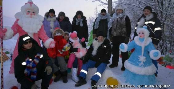 «Помощники Деда Мороза» поздравили более 150 юных билибинцев
