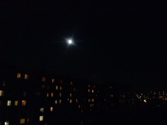 луна  с балкона ясенево