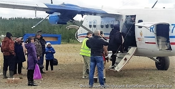 В национальном селе Илирней приняли первый самолёт на грунтовую ВПП
