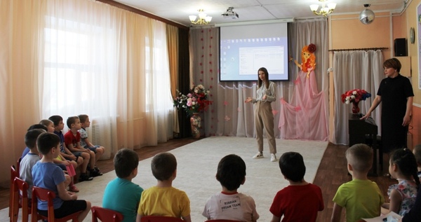 Зоозащитники Певека проводят "Уроки доброты" для детей и подростков