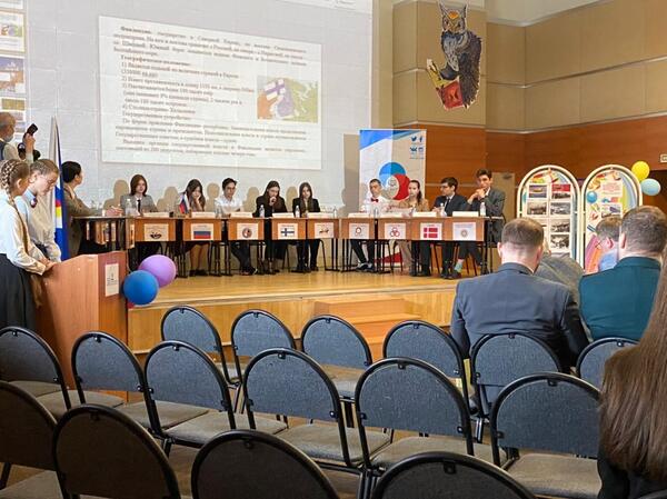 Вопросы развития Арктической зоны Российской Федерации обсудили студенты ЧФ СВФУ