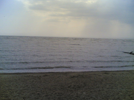 дождь на пляже