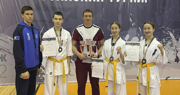 Юные каратисты Чукотки завоевали три медали всероссийского турнира "Восточный рубеж"