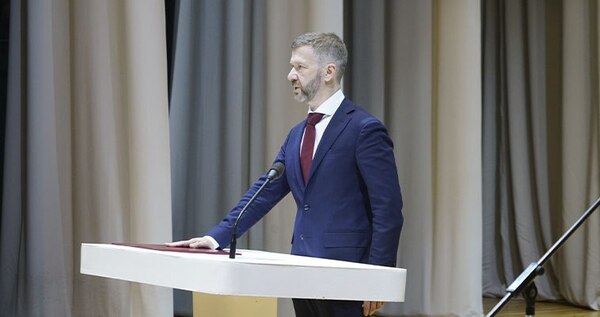 Владислав Кузнецов официально вступил в должность главы Чукотского АО