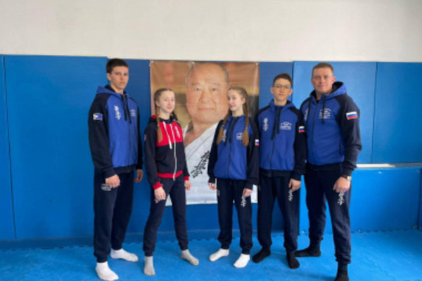 Чукотские спортсмены участвуют в Первенстве Дальнего Востока по киокусинкай