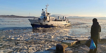 Пассажирские суда морпорта завершают навигацию через Анадырский лиман