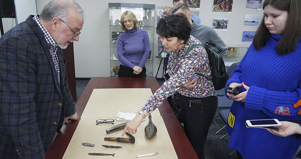 Уникальные предметы быта древних эскимосов переданы в музей Анадыря