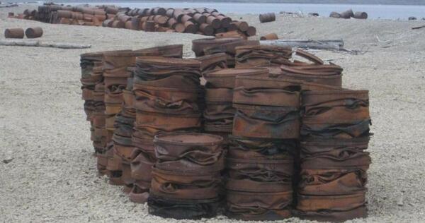 Более 215 тонн металлолома в этом году планируют вывезти с острова Врангеля военные