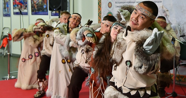 Этническую одежду и изделия из кости представит Чукотка на "Сокровищах Севера"
