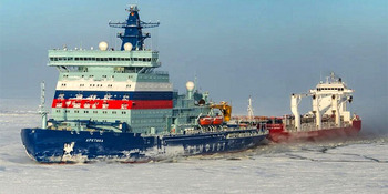 Ледокол "Арктика" привел караван судов в Певек