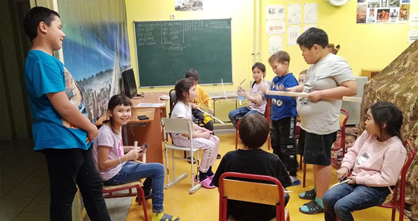 Этническую комнату отдыха обустроили школьники в Марково