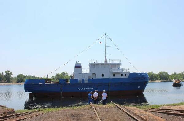 На воду спущено судно "Юрий Бабаев", названное в честь чукотского учёного