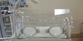 Инкубатор для вынашивания новорождённых получила Чукотская окружная больница
