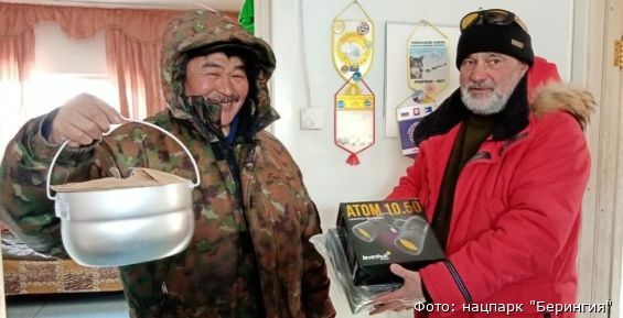"Школу юного морского охотника" на Чукотке снабдили новым инвентарём 