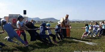Конкурсами, рыбной ловлей и ухой отметили День рыбака в Анадырском районе
