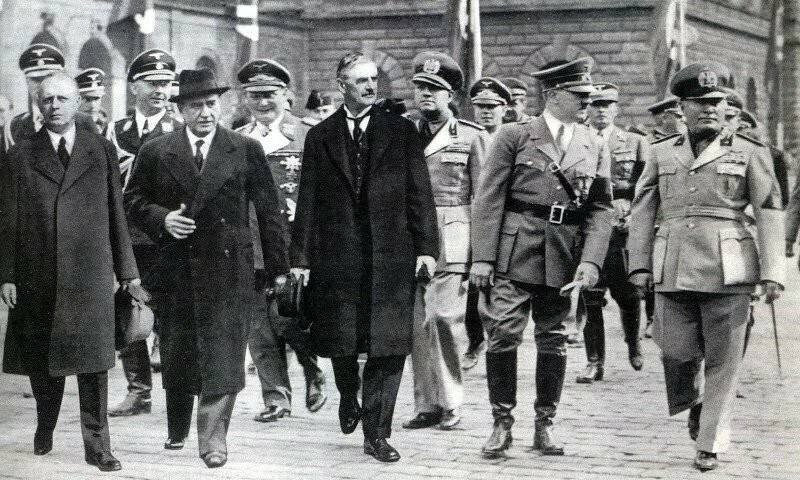 Кто начал Вторую мировую и была ли оккупация Прибалтики Советским Союзом? (3 часть)