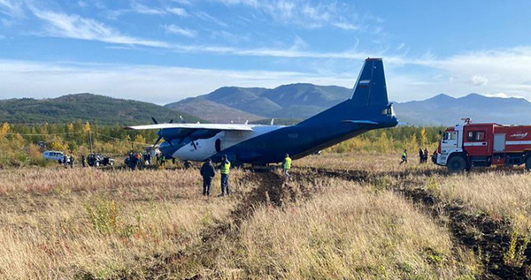 Грузовой самолёт с товарами для Билибино застрял в Магадане из-за поломки