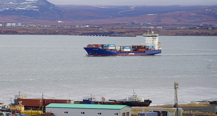 Морпорт Анадыря принял последнее судно группы FESCO в этом году