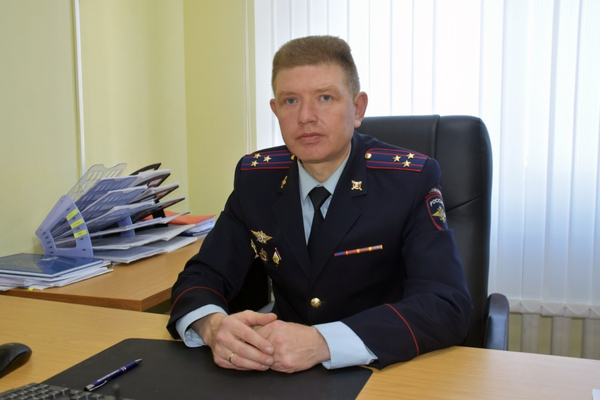 Начальник окружного Управления МВД России полковник полиции Иван Аникин представил личному составу своего заместителя
