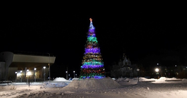 Муниципалитеты Чукотки украшают к Новому году