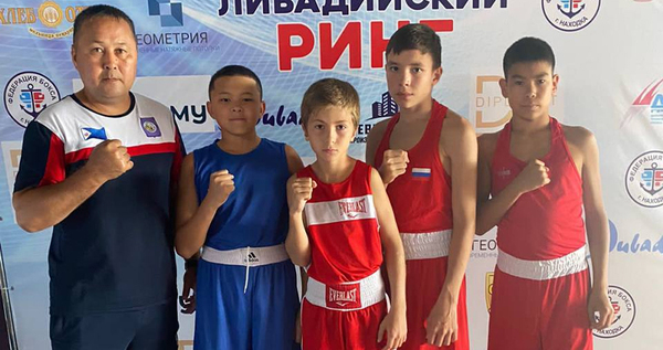 Чукотский боксёр поспорит за золотую медаль в межрегиональных соревнованиях