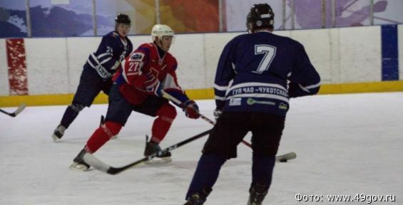 Чукотские хоккеисты завоевали серебро на Кубке губернатора Магаданской области