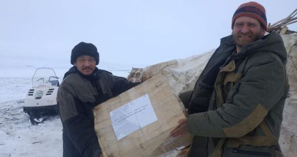 48 оленеводов Анадырского района получили подарки от общественников Чукотки