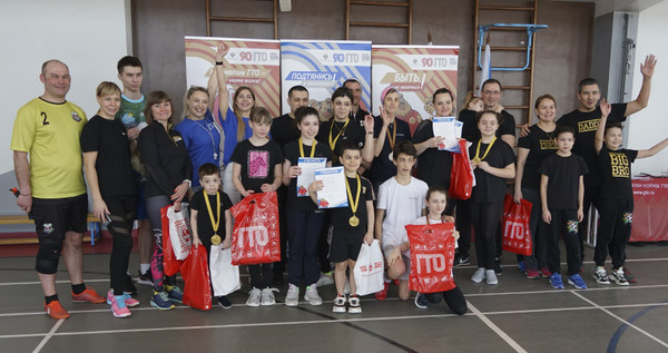 Шесть семейных команд из Анадыря приняли участие в спортивном фестивале ГТО