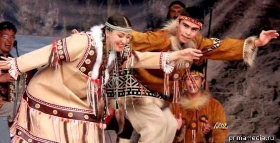 Эскимосский ансамбль «Атасикун» отправится «кочевать» по Сахалину