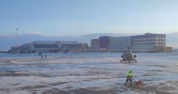Главный аэропорт Чукотки закрыт из-за штормового ветра и пурги
