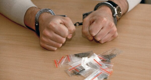 Жителя Анадыря будут судить за торговлю наркотиками в детском учреждении