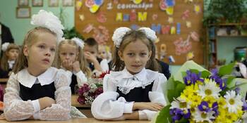 Родители всех чукотских школьников получат по 10 тысяч рублей