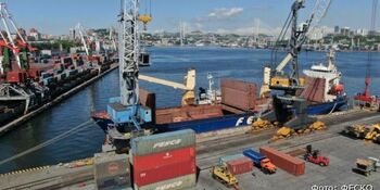 Первое судно в рамках северного завоза вышло из Владивостока на Чукотку
