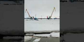 2022.04.28 Река Казачка, в Анадыре, начинает открываться. Чукотка. Арктика. Дальний Восток