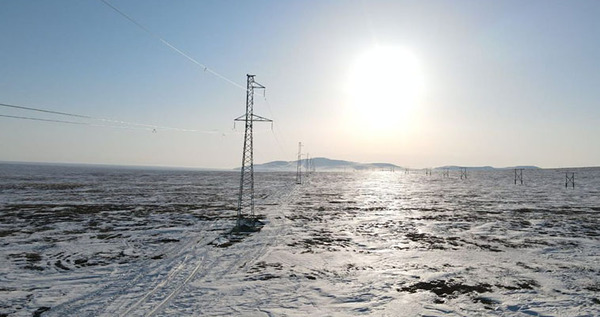 Работы по строительству ЛЭП на севере Чукотки пересекли "экватор"